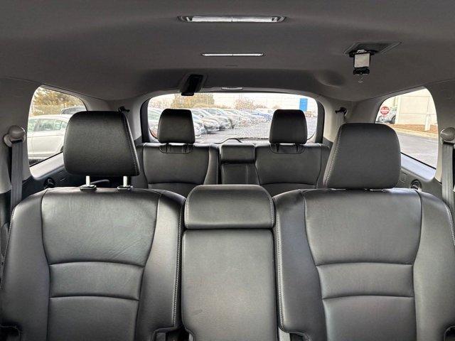 used 2022 Honda Pilot car, priced at $34,998