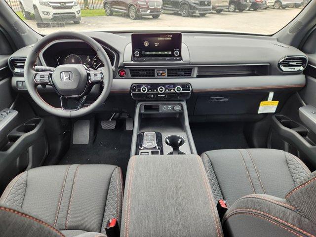 new 2025 Honda Pilot car, priced at $42,222