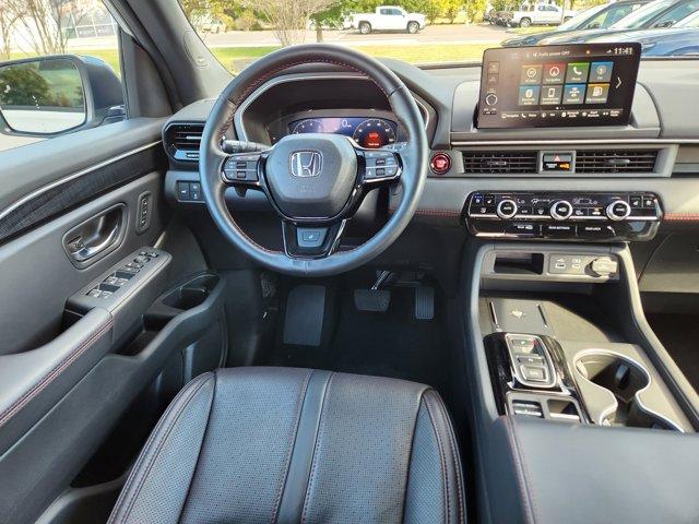 used 2025 Honda Pilot car, priced at $46,997