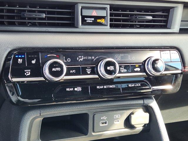 used 2025 Honda Pilot car, priced at $46,997