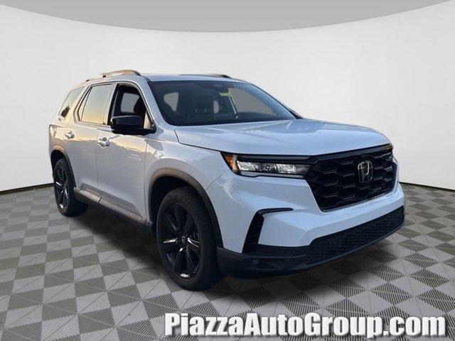 used 2025 Honda Pilot car, priced at $50,998