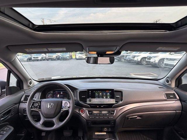 used 2022 Honda Pilot car, priced at $36,498