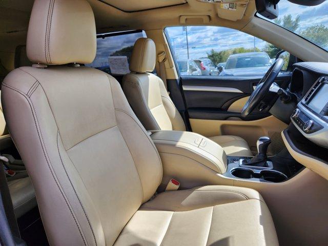 used 2019 Toyota Highlander car, priced at $22,498