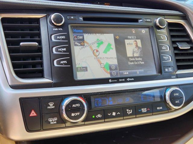 used 2019 Toyota Highlander car, priced at $22,498