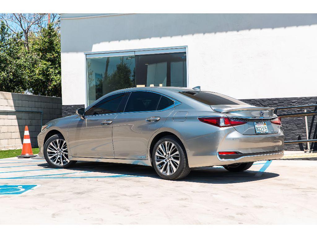 used 2019 Lexus ES 300h car, priced at $20,699
