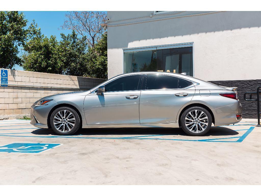 used 2019 Lexus ES 300h car, priced at $20,699