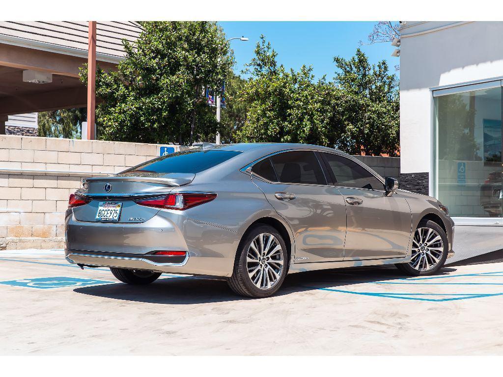 used 2019 Lexus ES 300h car, priced at $20,699