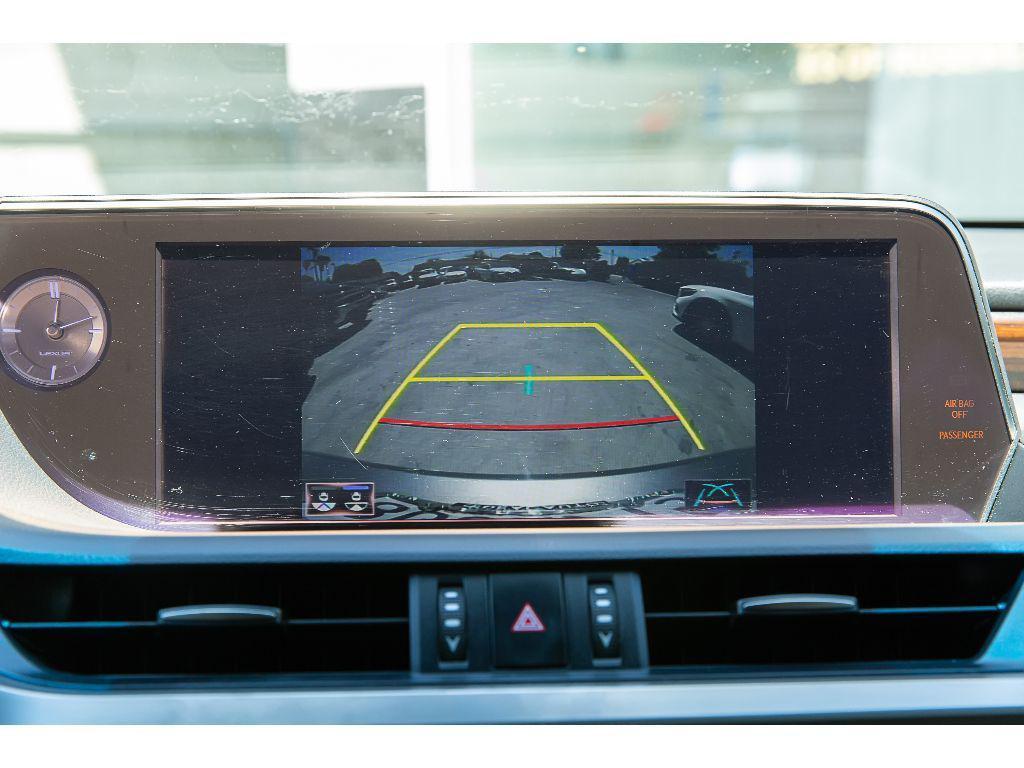 used 2019 Lexus ES 300h car, priced at $20,699