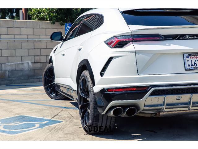 used 2020 Lamborghini Urus car, priced at $205,888