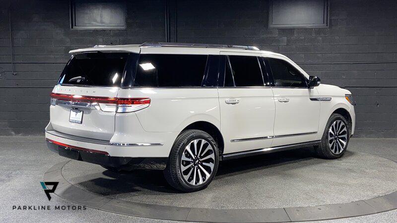 used 2023 Lincoln Navigator car, priced at $58,999