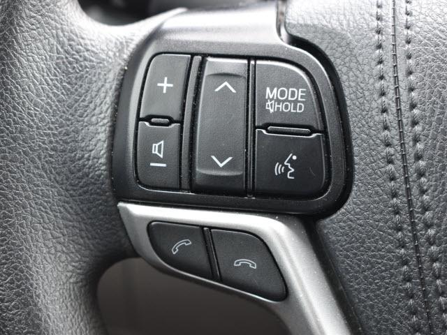 used 2019 Toyota Highlander car, priced at $21,490