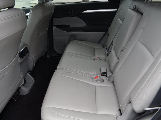 used 2019 Toyota Highlander car, priced at $21,490