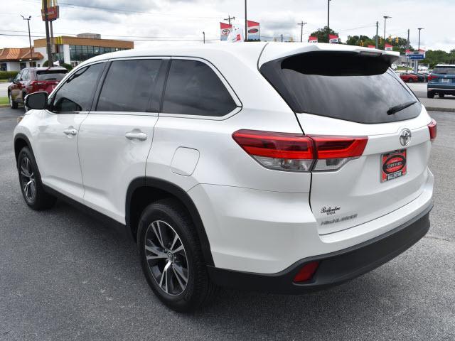 used 2019 Toyota Highlander car, priced at $21,490