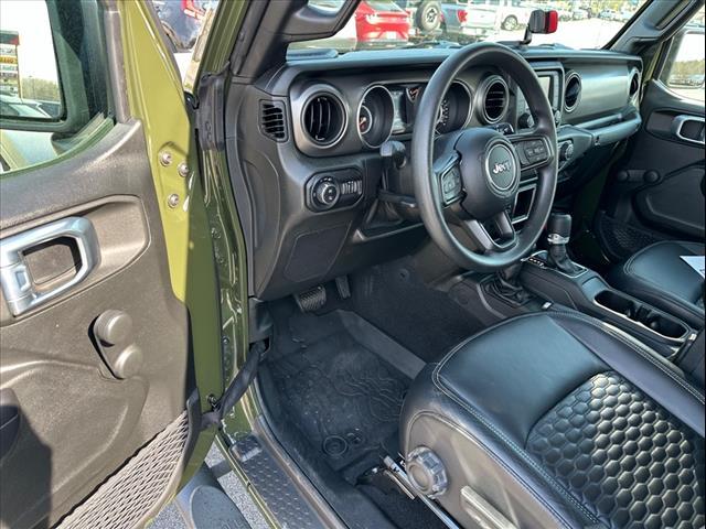 used 2021 Jeep Gladiator car, priced at $32,940