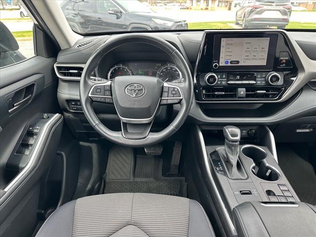 used 2023 Toyota Highlander car, priced at $34,990