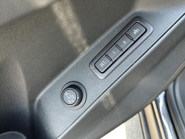 used 2022 Chevrolet Equinox car, priced at $25,980