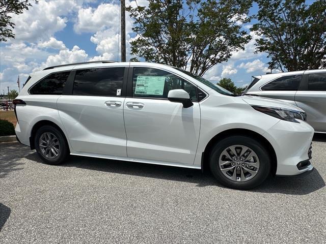 new 2025 Toyota Sienna car, priced at $46,802