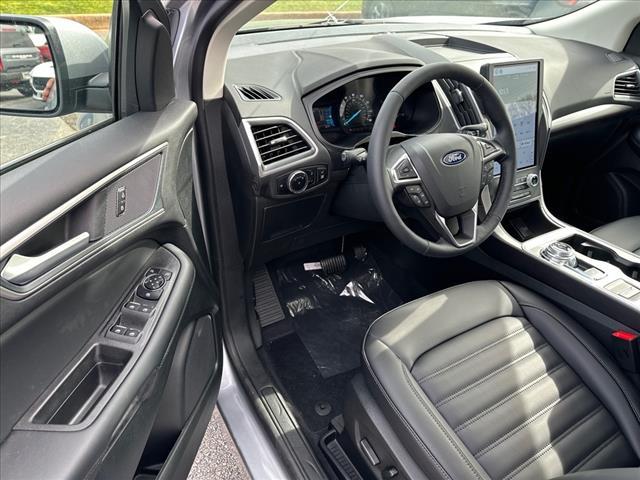 new 2024 Ford Edge car, priced at $43,587