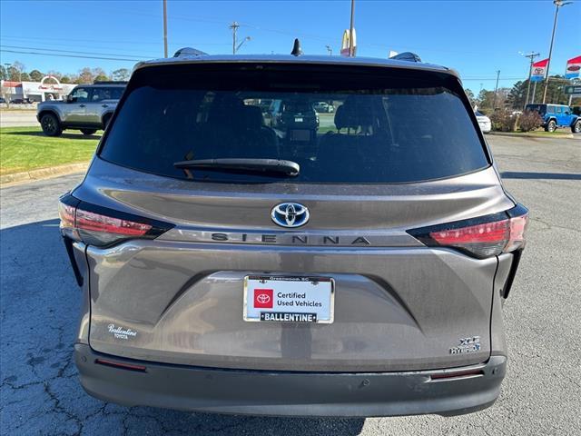 used 2022 Toyota Sienna car, priced at $42,980