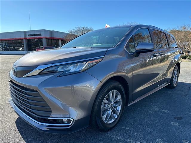 used 2022 Toyota Sienna car, priced at $42,980