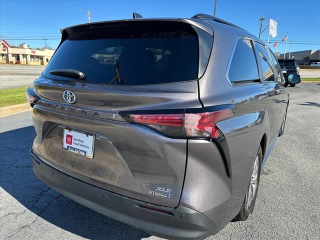 used 2022 Toyota Sienna car, priced at $42,980