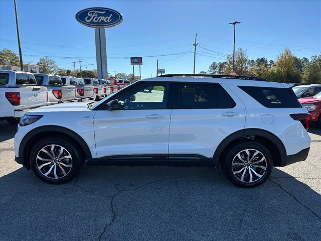 new 2025 Ford Explorer car, priced at $47,976