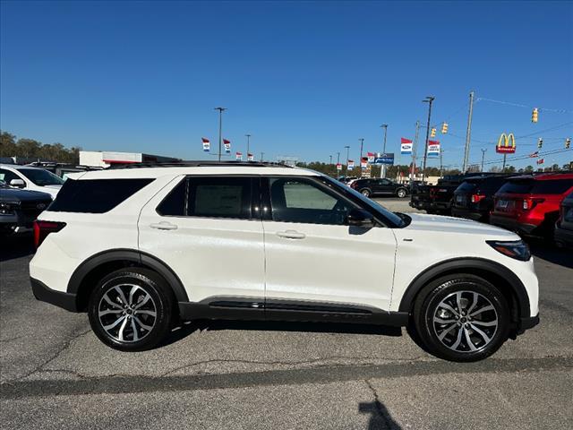 new 2025 Ford Explorer car, priced at $47,976