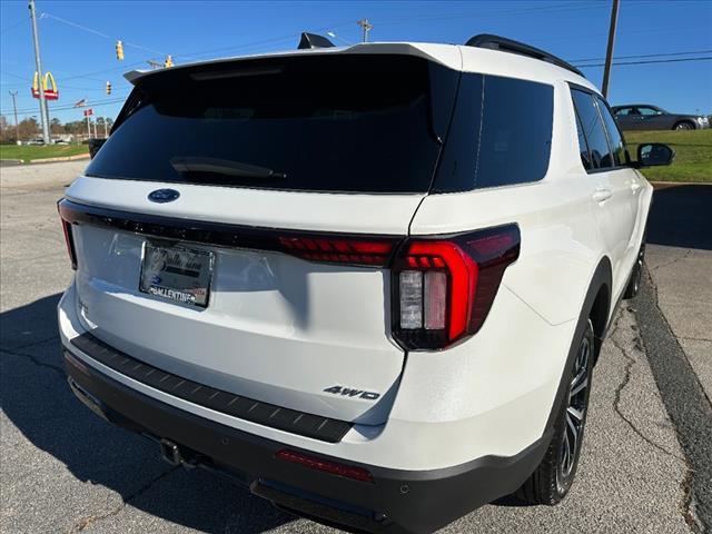 new 2025 Ford Explorer car, priced at $47,976