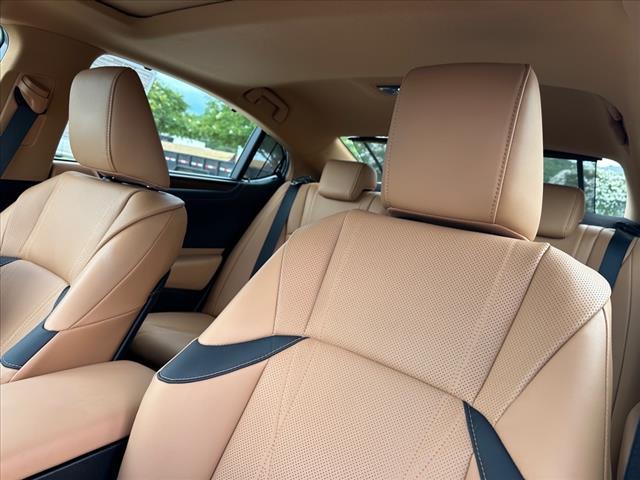 used 2023 Lexus ES 300h car, priced at $46,950