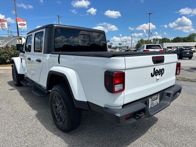 used 2024 Jeep Gladiator car, priced at $38,944