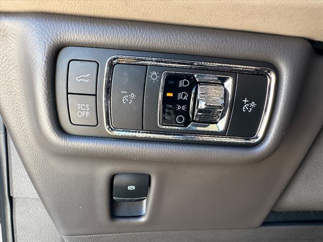 used 2022 Lincoln Nautilus car, priced at $31,980