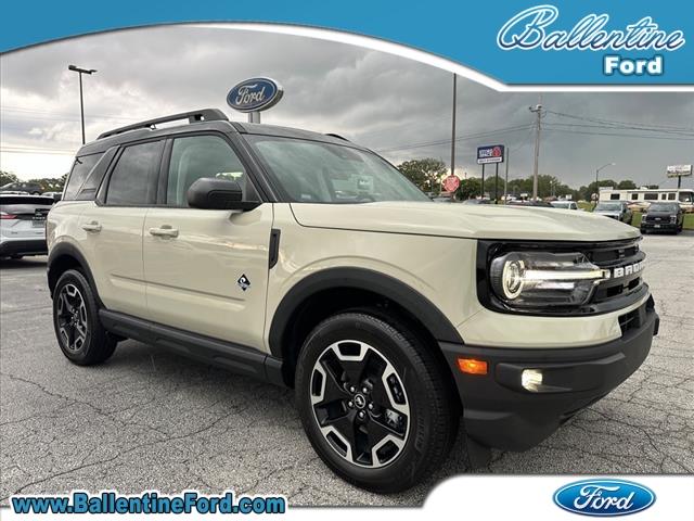 new 2024 Ford Bronco Sport car, priced at $37,987