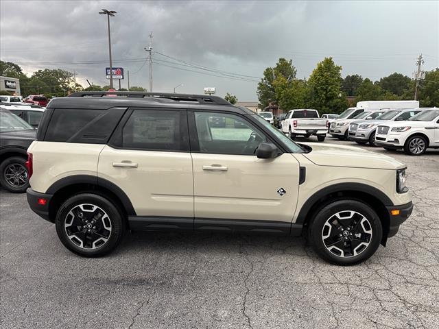 new 2024 Ford Bronco Sport car, priced at $37,987