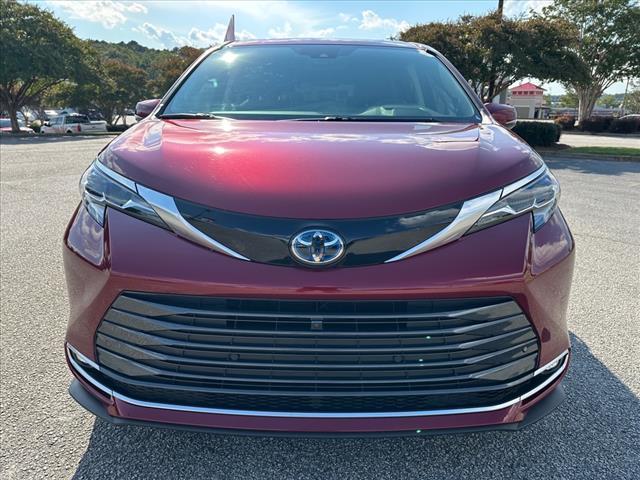 used 2024 Toyota Sienna car, priced at $51,420