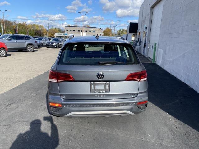 used 2022 Volkswagen Taos car