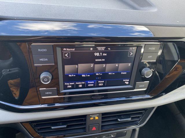 used 2022 Volkswagen Taos car