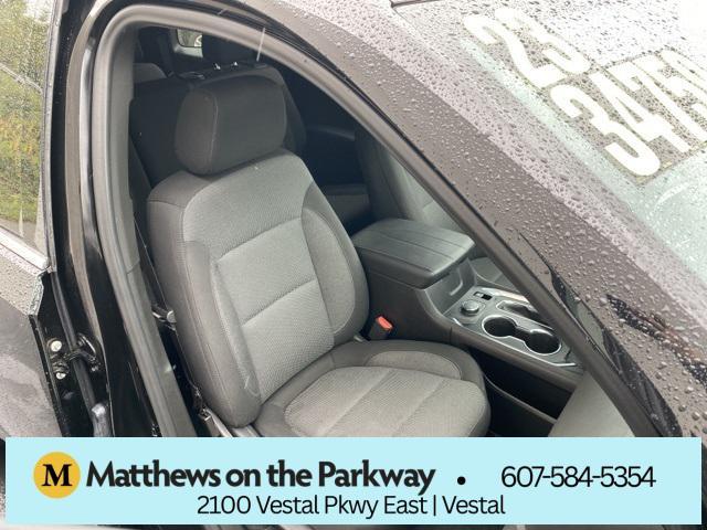 used 2023 Chevrolet Traverse car, priced at $34,765