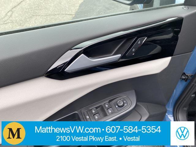 new 2025 Volkswagen Taos car, priced at $28,389