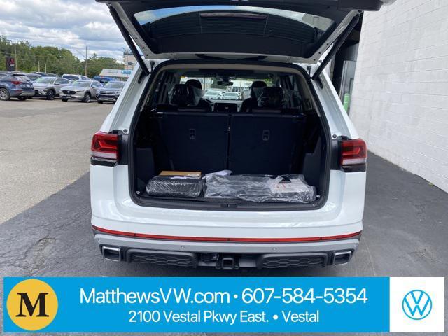 new 2025 Volkswagen Atlas car, priced at $48,404