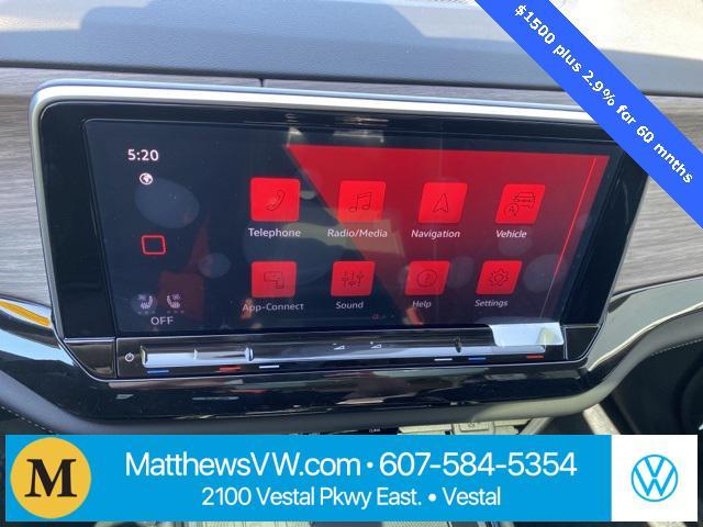 new 2025 Volkswagen Atlas car, priced at $53,984