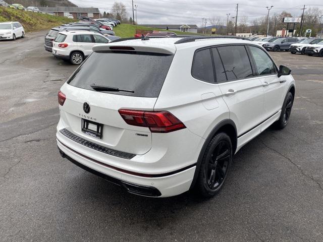 new 2024 Volkswagen Tiguan car, priced at $37,663