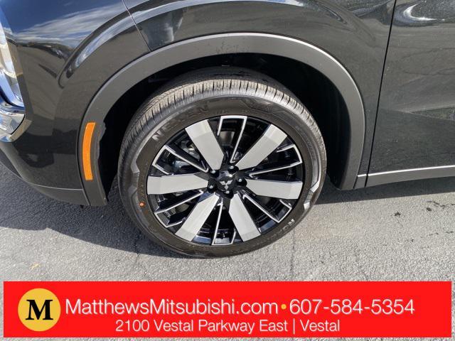 new 2025 Mitsubishi Outlander car, priced at $37,437