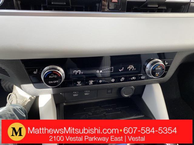 new 2025 Mitsubishi Outlander car, priced at $37,437