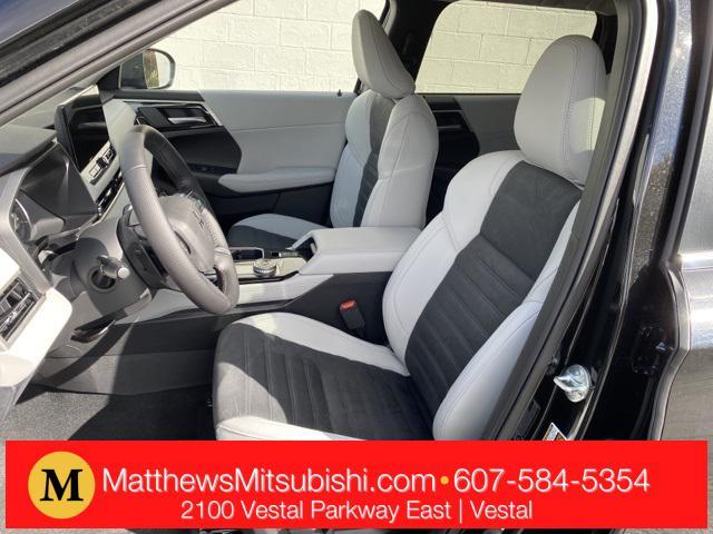 new 2025 Mitsubishi Outlander car, priced at $37,437