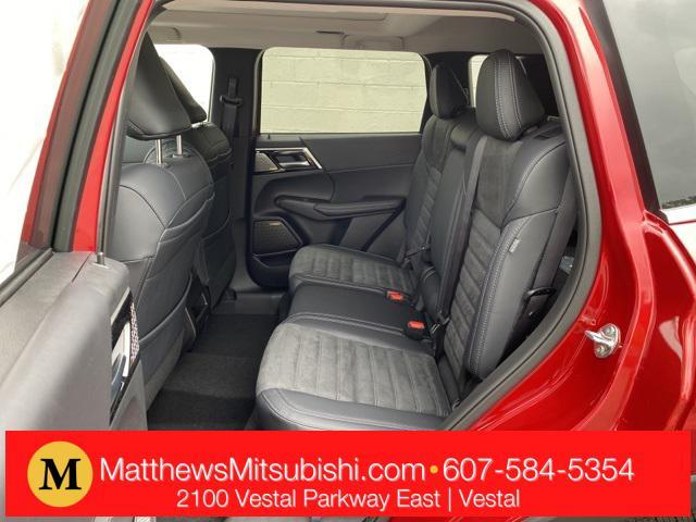 new 2025 Mitsubishi Outlander car, priced at $40,867