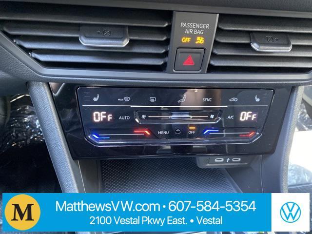new 2025 Volkswagen Jetta car, priced at $25,664