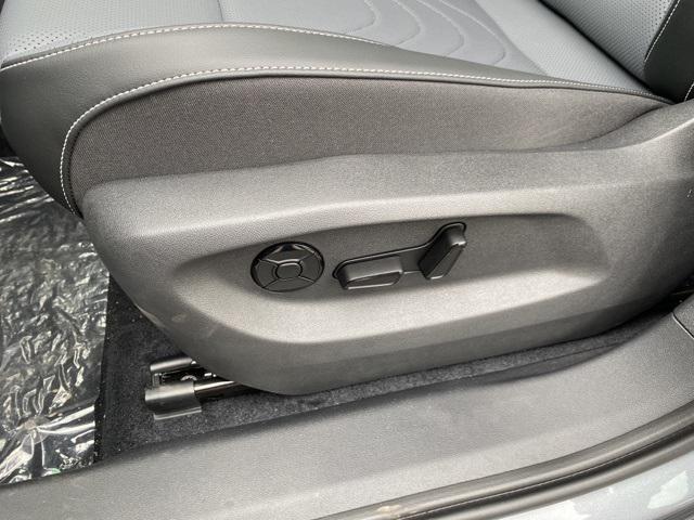 new 2025 Volkswagen Tiguan car, priced at $35,921