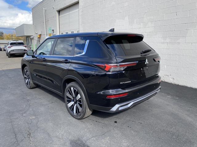 new 2025 Mitsubishi Outlander car, priced at $38,065