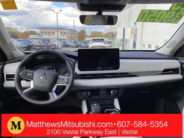 new 2025 Mitsubishi Outlander car, priced at $37,828