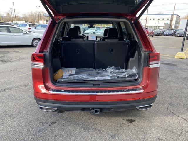 new 2024 Volkswagen Atlas car, priced at $45,179